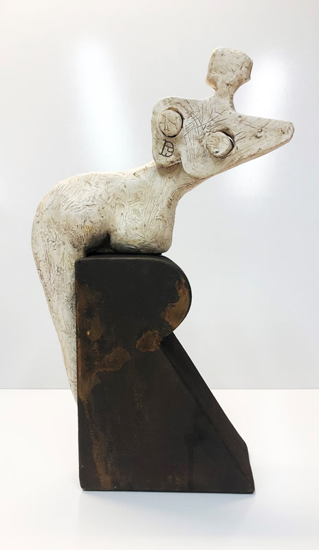 Seated figure. 4 connecting parts Seated figure. 4 connecting parts